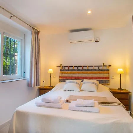 Vila Abahana Villas Billarena 6 *